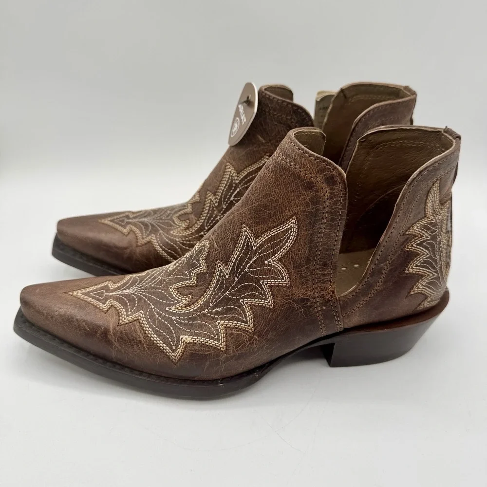 Ariat Dixon Low‎ Heel  Boots Women's Size 7 Rhino Tan Leather Snip Toe